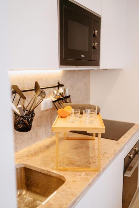 Lisbon Orange House - Beautiful Two-Bedroom Apartment 1D Eksteriør bilde